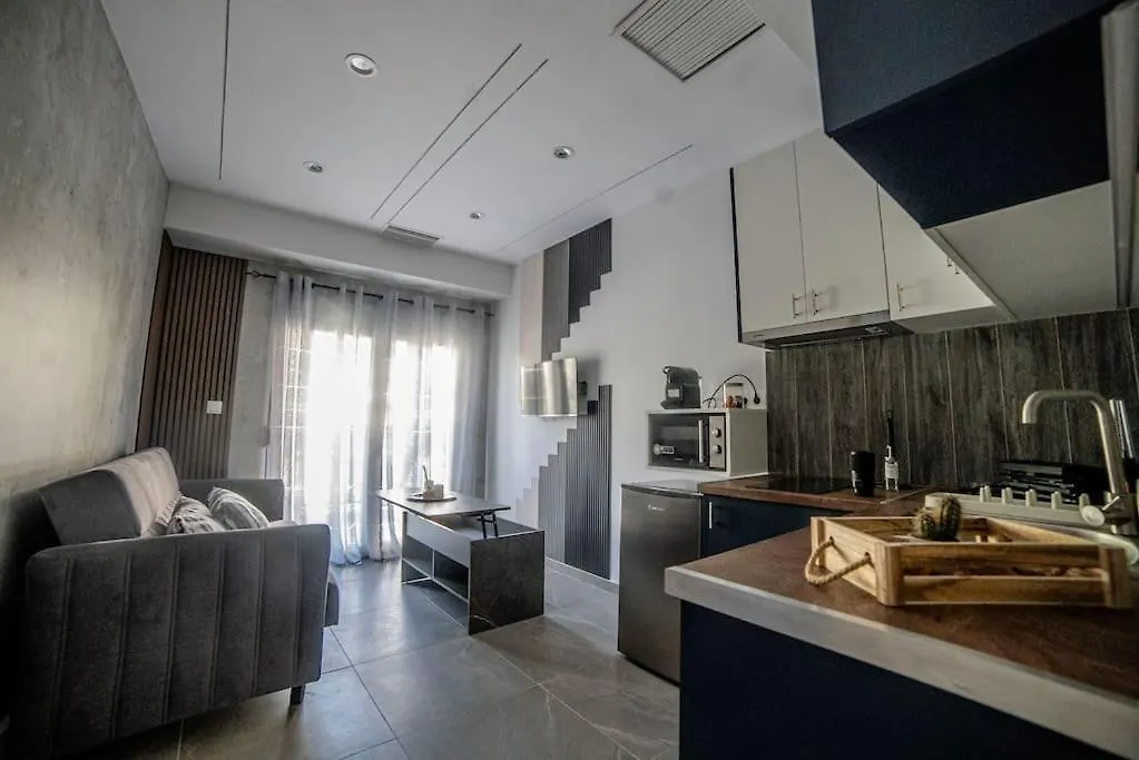 Coloris Caeruleus Room Thessaloniki 0*,  Greece