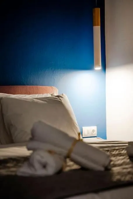Coloris Caeruleus Room Thessaloniki Apartment